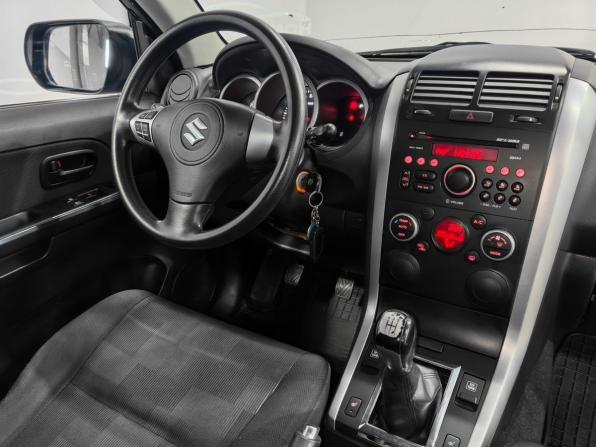 Suzuki Grand Vitara II Рестайлинг с пробегом 2011 года, цена 900 000 рублей, 120000 км, внедорожник, Автокод Объявления