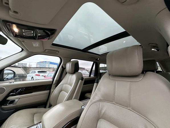 Land Rover Range Rover IV Рестайлинг с пробегом 2018 года, цена 5 670 000 рублей, 132859 км, внедорожник, Автокод Объявления