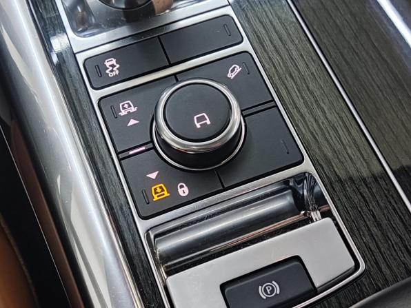 Land Rover Range Rover Sport II Рестайлинг с пробегом 2018 года, цена 5 300 000 рублей, 120000 км, внедорожник, Автокод Объявления
