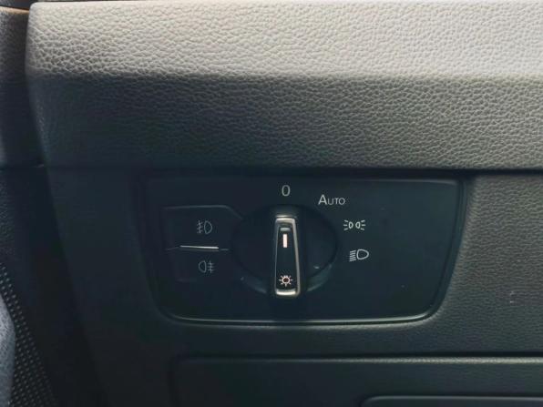 Volkswagen Passat B8 с пробегом 2018 года, цена 1 649 000 рублей, 157181 км, седан, Автокод Объявления