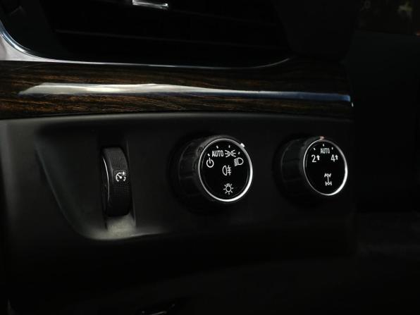 Cadillac Escalade IV с пробегом 2015 года, цена 3 950 000 рублей, 153388 км, внедорожник, Автокод Объявления