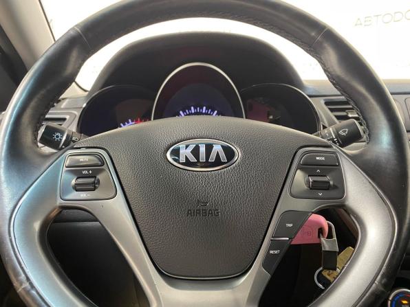 Kia Rio III Рестайлинг с пробегом 2016 года, цена 869 000 рублей, 196518 км, седан, Автокод Объявления