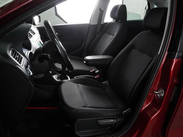 Volkswagen Polo V с пробегом 2014 года, цена 899 000 рублей, 130393 км, седан, Автокод Объявления