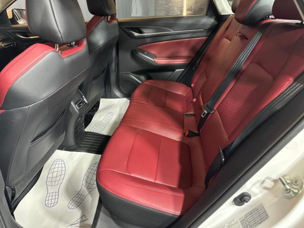Changan Eado Plus с пробегом 2024 года, цена 1 800 000 рублей, 8181 км, седан, Автокод Объявления