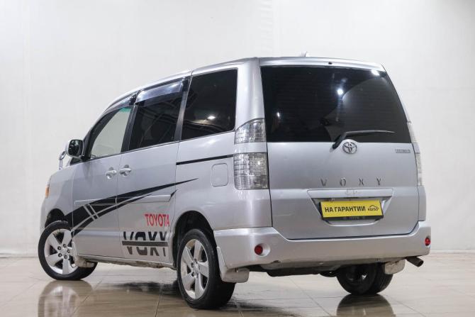 Toyota Voxy I (R60) с пробегом 2006 года, цена 1 149 000 рублей, 282000 км, компактвэн, Автокод Объявления