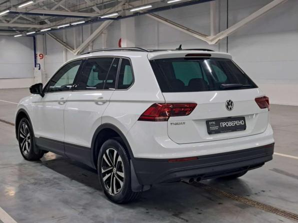 Volkswagen Tiguan II с пробегом 2020 года, цена 1 820 000 рублей, 203982 км, внедорожник, Автокод Объявления