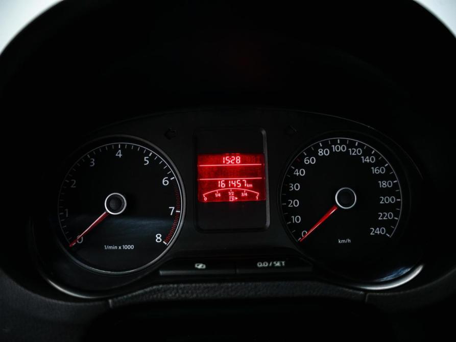 Volkswagen Polo V Красноярск  - изображение 19