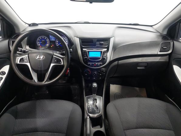 Hyundai Solaris I с пробегом 2014 года, цена 800 000 рублей, 190000 км, седан, Автокод Объявления