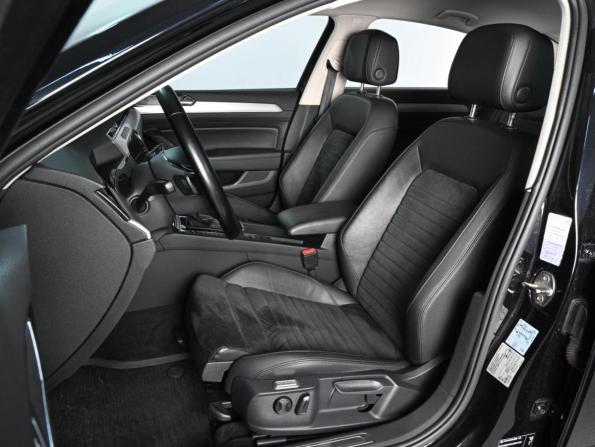 Volkswagen Passat B8 с пробегом 2017 года, цена 2 149 000 рублей, 159244 км, седан, Автокод Объявления