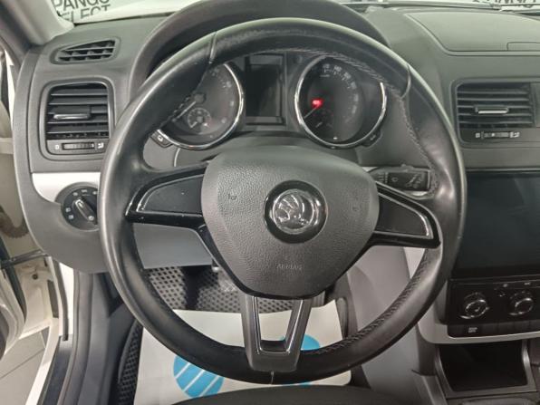 Skoda Yeti I Рестайлинг с пробегом 2014 года, цена 1 273 000 рублей, 139500 км, внедорожник, Автокод Объявления