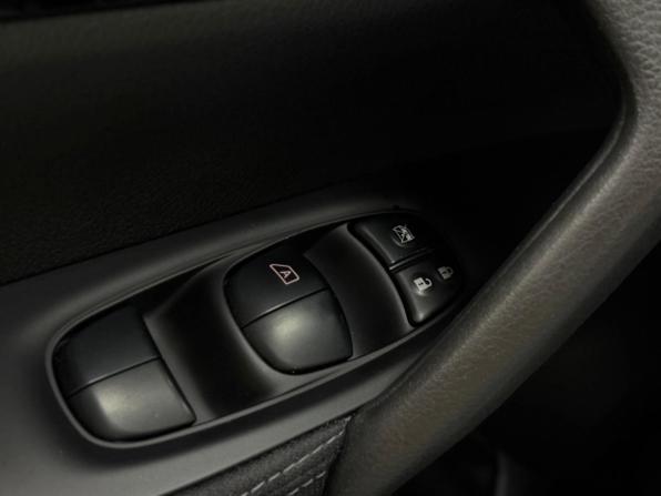 Nissan Qashqai II с пробегом 2018 года, цена 1 700 000 рублей, 119743 км, внедорожник, Автокод Объявления