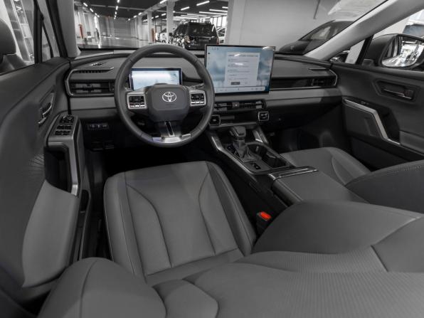 Toyota RAV4 VI (XA60) с пробегом 2026 года, цена 4 100 000 рублей, 11 км, внедорожник, Автокод Объявления