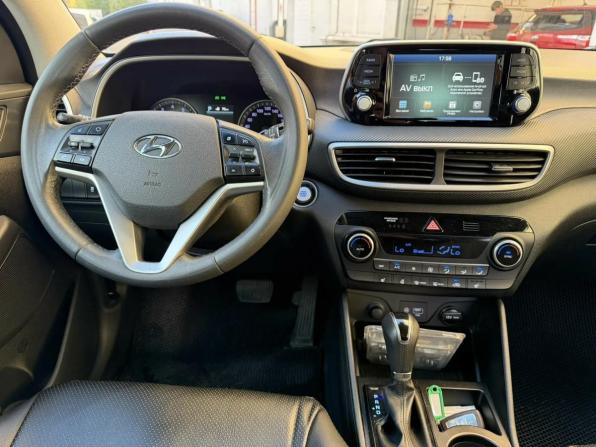 Hyundai Tucson III Рестайлинг с пробегом 2019 года, цена 1 949 000 рублей, 160455 км, внедорожник, Автокод Объявления