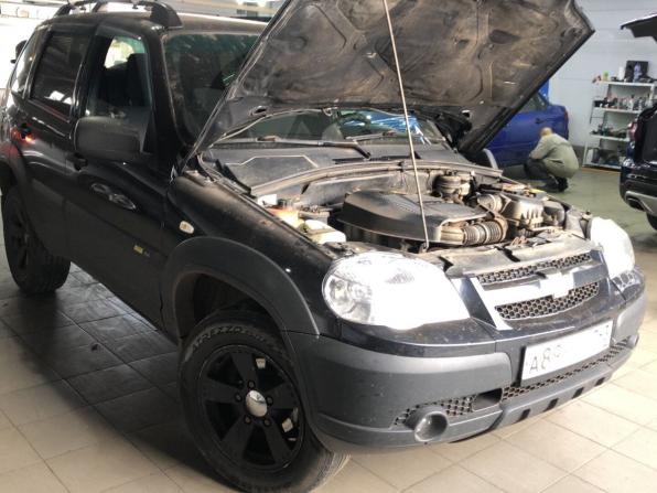 Chevrolet Niva I Рестайлинг с пробегом 2018 года, цена 642 000 рублей, 185600 км, внедорожник, Автокод Объявления