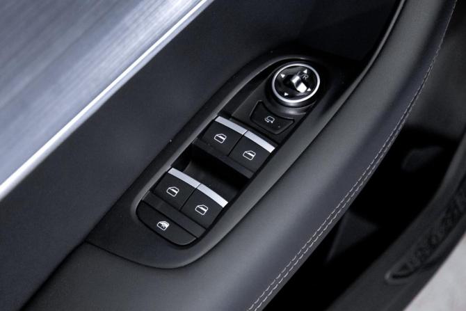 Chery Tiggo 7 Pro Plug-in Hybrid с пробегом 2023 года, цена 3 200 000 рублей, 1775 км, внедорожник, Автокод Объявления