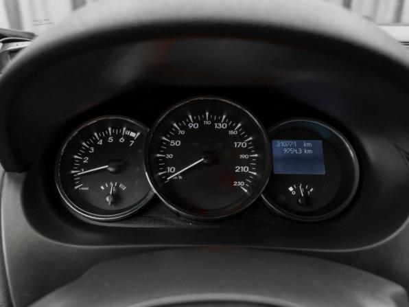 Renault Fluence I с пробегом 2010 года, цена 290 000 рублей, 310763 км, седан, Автокод Объявления
