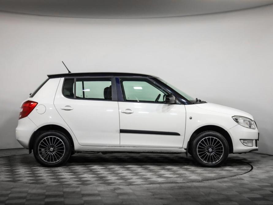 Skoda Fabia II Рестайлинг Санкт-Петербург  - изображение 4