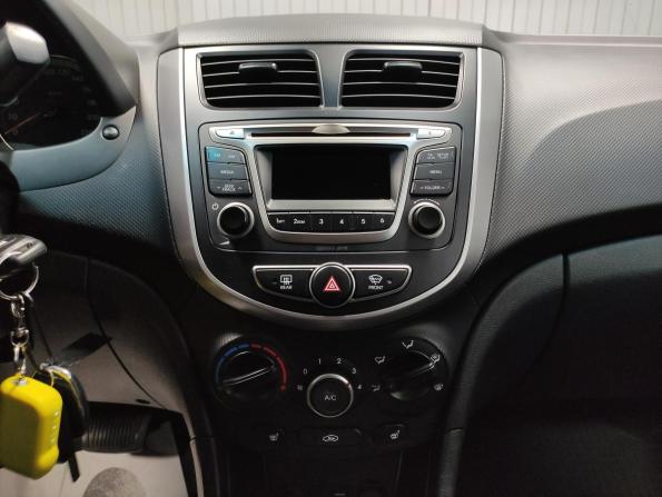 Hyundai Solaris I Рестайлинг с пробегом 2014 года, цена 1 129 000 рублей, 113924 км, седан, Автокод Объявления