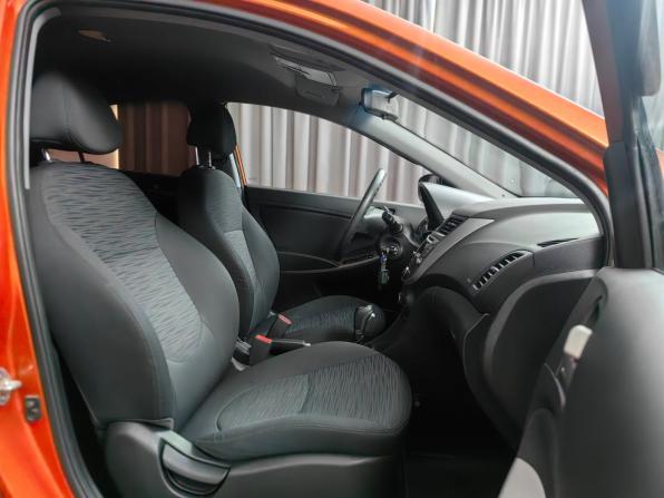 Hyundai Solaris I Рестайлинг с пробегом 2015 года, цена 780 000 рублей, 222361 км, седан, Автокод Объявления