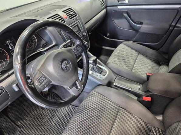 Volkswagen Jetta V с пробегом 2010 года, цена 699 000 рублей, 245200 км, седан, Автокод Объявления