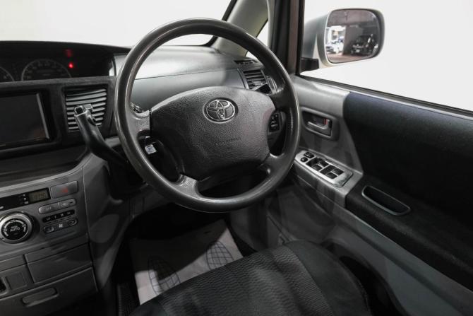 Toyota Voxy I (R60) с пробегом 2006 года, цена 1 149 000 рублей, 282000 км, компактвэн, Автокод Объявления