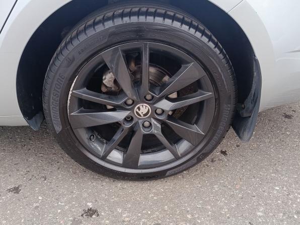 Skoda Octavia III (A7) с пробегом 2015 года, цена 1 349 000 рублей, 130289 км, лифтбек, Автокод Объявления