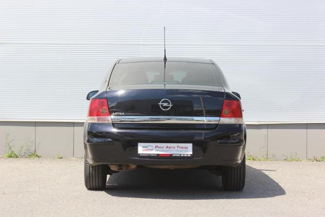 Opel Astra H Рестайлинг с пробегом 2011 года, цена 737 000 рублей, 123271 км, седан, Автокод Объявления
