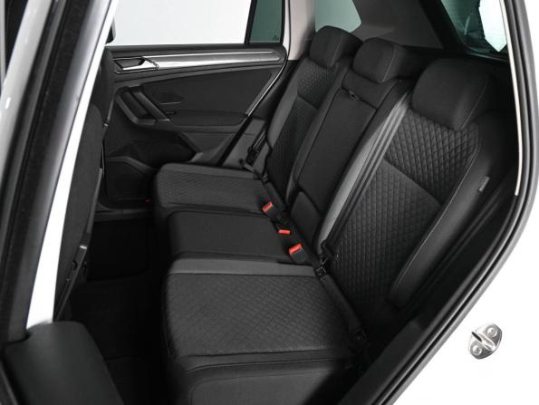 Volkswagen Tiguan II с пробегом 2018 года, цена 2 329 000 рублей, 131458 км, внедорожник, Автокод Объявления