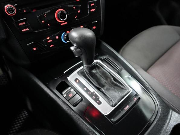 Audi Q5 I (8R) с пробегом 2012 года, цена 1 373 000 рублей, 230000 км, внедорожник, Автокод Объявления