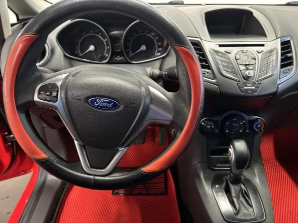 Ford Fiesta Mk6 Рестайлинг с пробегом 2015 года, цена 769 000 рублей, 118000 км, хэтчбек, Автокод Объявления