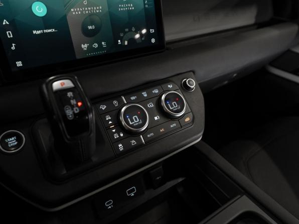 Land Rover Defender II с пробегом 2021 года, цена 4 900 000 рублей, 109000 км, внедорожник, Автокод Объявления