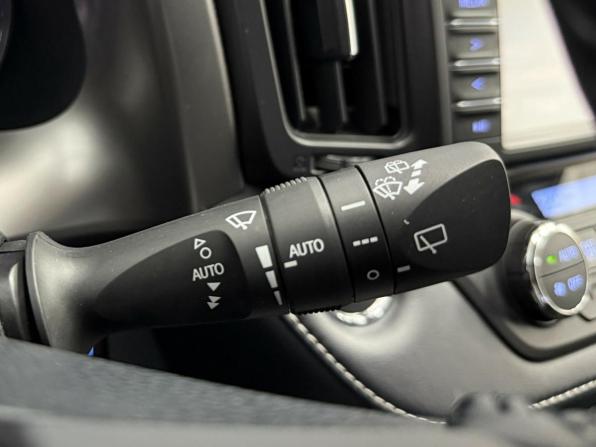 Toyota RAV4 IV (XA40) Рестайлинг с пробегом 2019 года, цена 2 775 000 рублей, 69886 км, внедорожник, Автокод Объявления