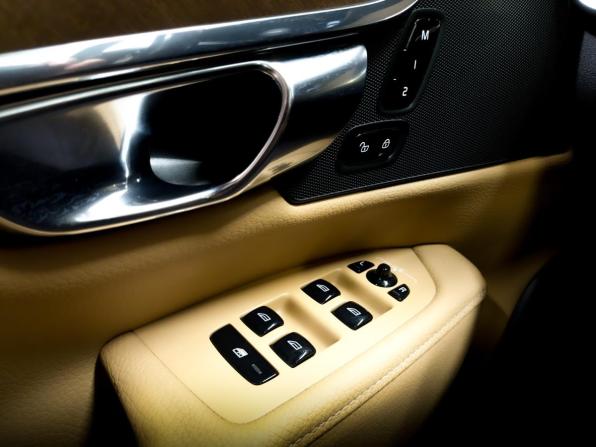 Volvo S90 II с пробегом 2020 года, цена 3 300 000 рублей, 118381 км, седан, Автокод Объявления