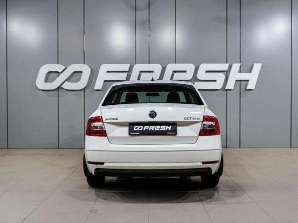 Skoda Octavia III (A7) Рестайлинг с пробегом 2020 года, цена 2 299 000 рублей, 2314 км, лифтбек, Автокод Объявления