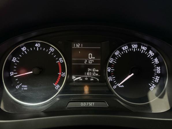 Skoda Rapid I с пробегом 2015 года, цена 969 000 рублей, 118311 км, лифтбек, Автокод Объявления