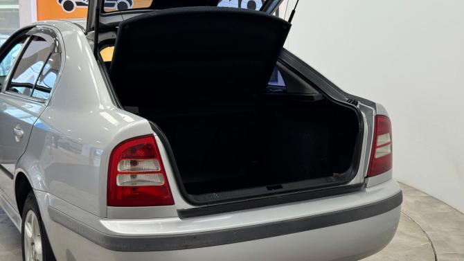 Skoda Octavia I (A4) Рестайлинг с пробегом 2002 года, цена 320 000 рублей, 343765 км, седан, Автокод Объявления