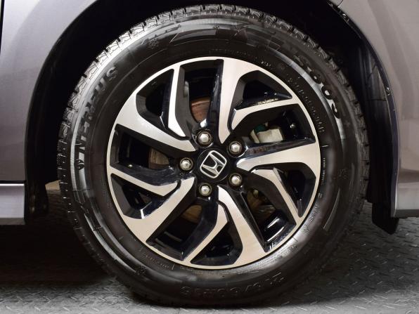 Honda Stepwgn V Рестайлинг с пробегом 2019 года, цена 2 214 995 рублей, 94852 км, минивэн, Автокод Объявления