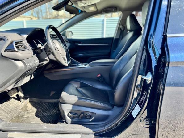 Toyota Camry VIII (XV70) с пробегом 2019 года, цена 2 620 000 рублей, 140045 км, седан, Автокод Объявления
