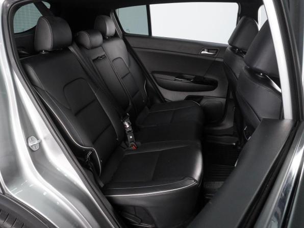 Kia Sportage IV Рестайлинг с пробегом 2020 года, цена 2 420 000 рублей, 140371 км, внедорожник, Автокод Объявления