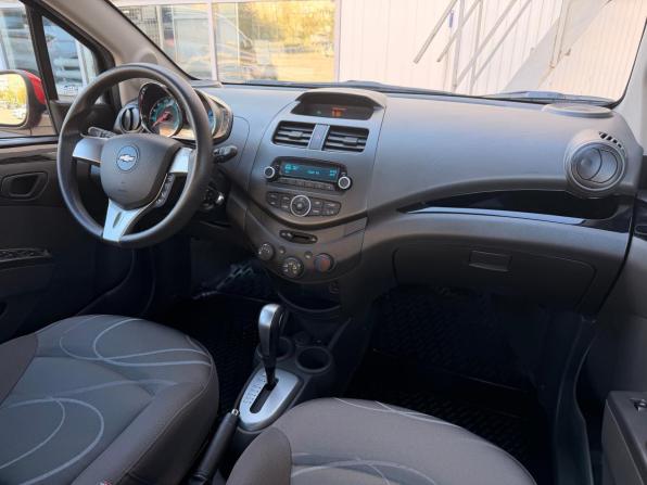 Chevrolet Spark III (M300) Рестайлинг с пробегом 2023 года, цена 1 095 000 рублей, 41000 км, хэтчбек, Автокод Объявления