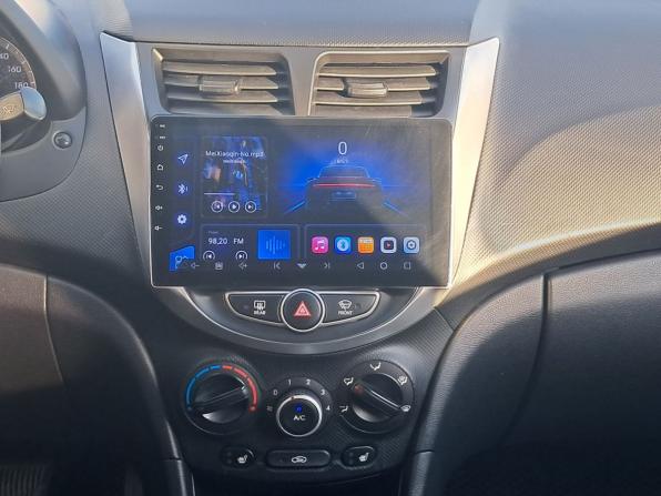 Hyundai Solaris I с пробегом 2012 года, цена 780 000 рублей, 180001 км, седан, Автокод Объявления