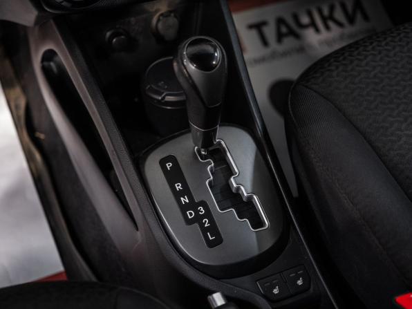 Kia Rio III Рестайлинг с пробегом 2015 года, цена 825 000 рублей, 151325 км, хэтчбек, Автокод Объявления