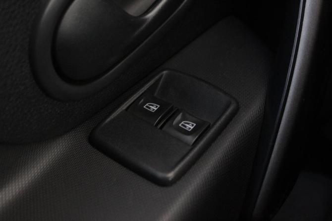 Renault Logan II с пробегом 2015 года, цена 745 000 рублей, 190657 км, седан, Автокод Объявления