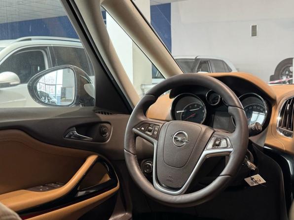 Opel Zafira C с пробегом 2013 года, цена 1 090 000 рублей, 130830 км, компактвэн, Автокод Объявления