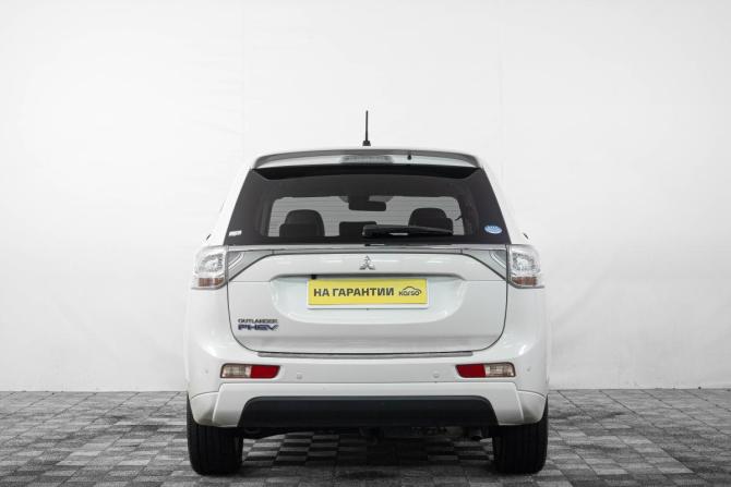 Mitsubishi Outlander III Рестайлинг с пробегом 2014 года, цена 1 689 000 рублей, 98000 км, внедорожник, Автокод Объявления
