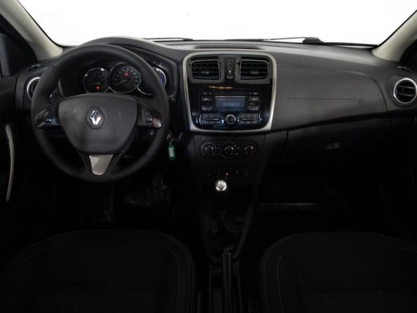 Renault Logan II с пробегом 2015 года, цена 399 000 рублей, 305907 км, седан, Автокод Объявления
