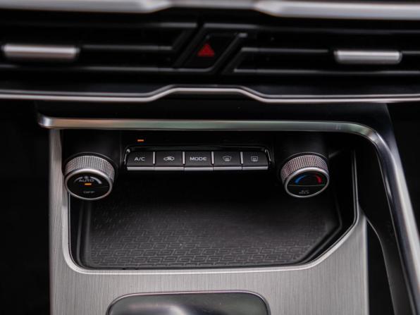 Belgee X50 с пробегом 2024 года, цена 1 799 000 рублей, 55789 км, внедорожник, Автокод Объявления
