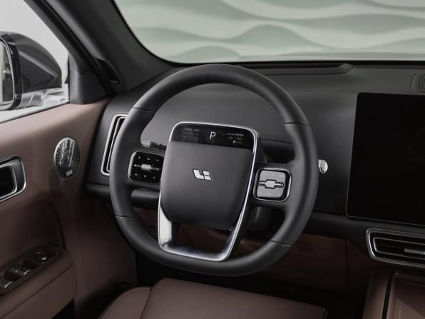 Новый Li Auto (Lixiang) L7 I Рестайлинг 2025 года, цена 10 490 000 рублей, внедорожник, Автокод Объявления