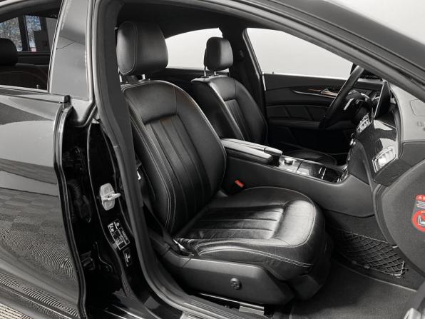 Mercedes-Benz CLS II (C218) Рестайлинг с пробегом 2015 года, цена 2 549 900 рублей, 267571 км, седан, Автокод Объявления
