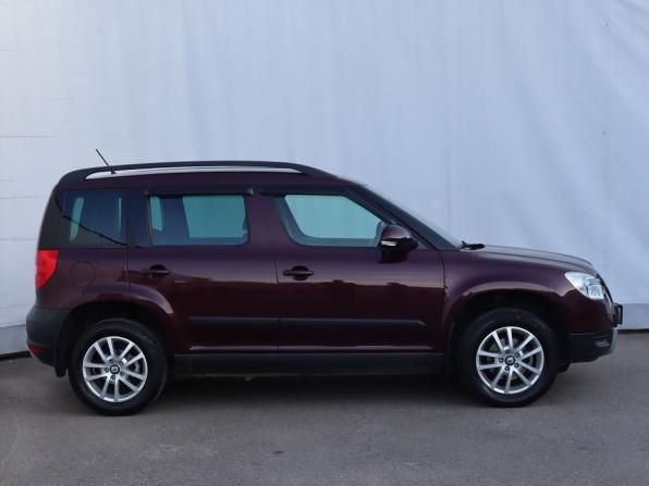 Skoda Yeti I с пробегом 2012 года, цена 1 150 000 рублей, 37284 км, внедорожник, Автокод Объявления